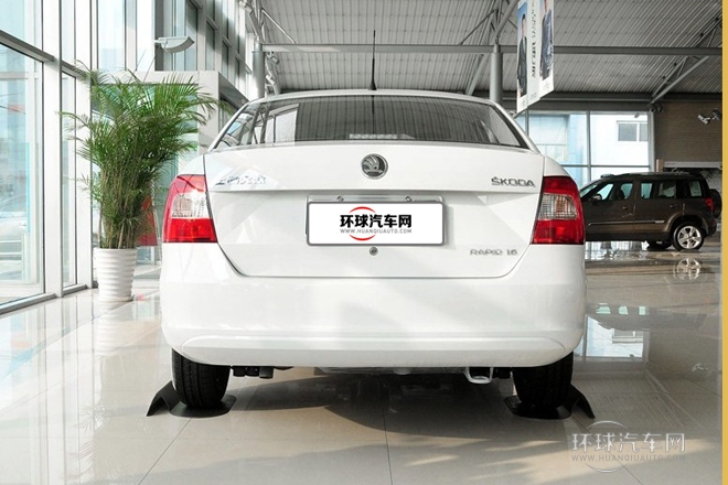 2013款 1.6L 自動(dòng)樂選型