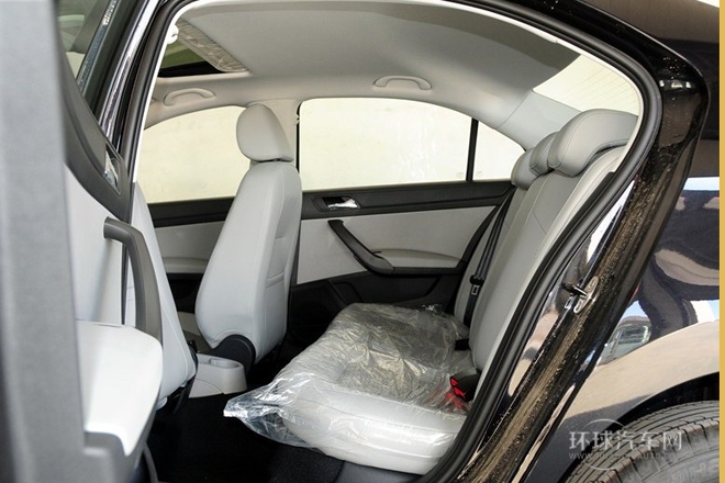 2013款 1.6L 手動智選型