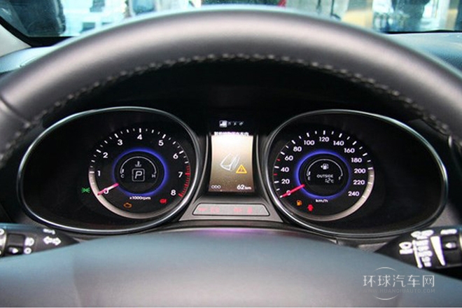 2013款 2.4L 自動四驅舒適型