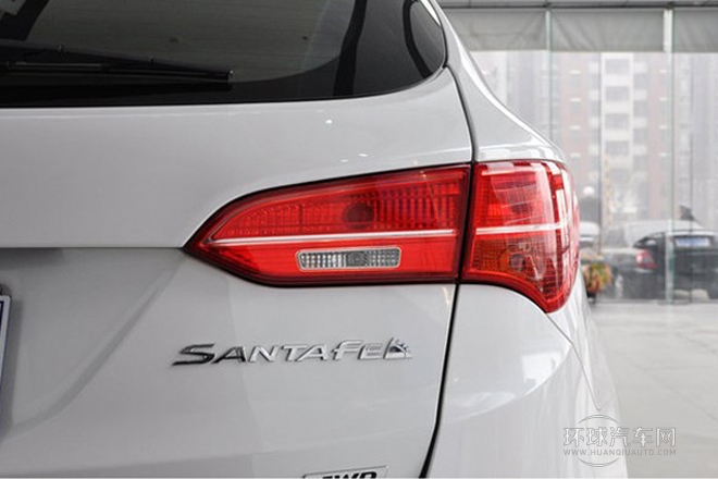 2013款 2.4L 自動四驅舒適型