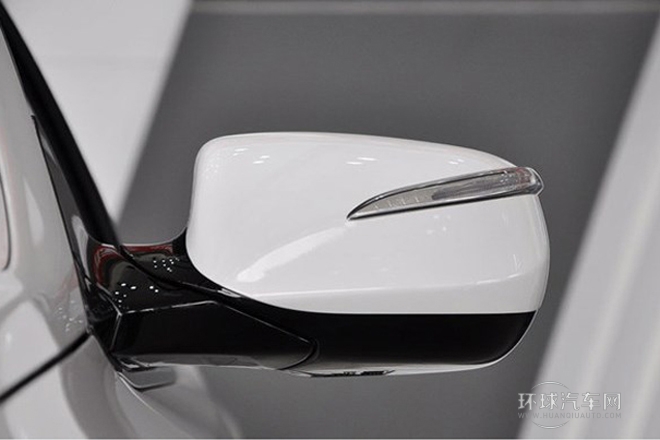 2013款 2.4L 自動四驅舒適型