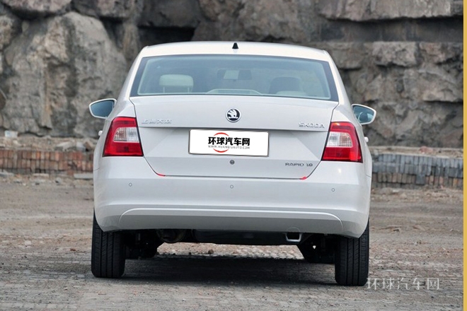 2013款 1.6L 自動智選型