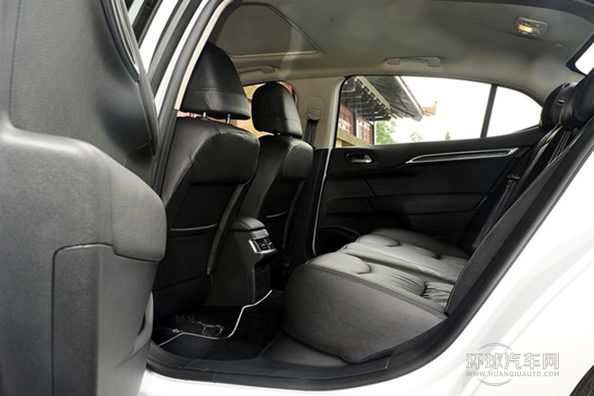 2013款 1.8L 自動勁馳版