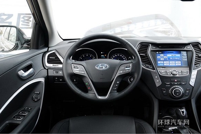 2013款 改款 2.4L 自動(dòng)四驅(qū)智能型