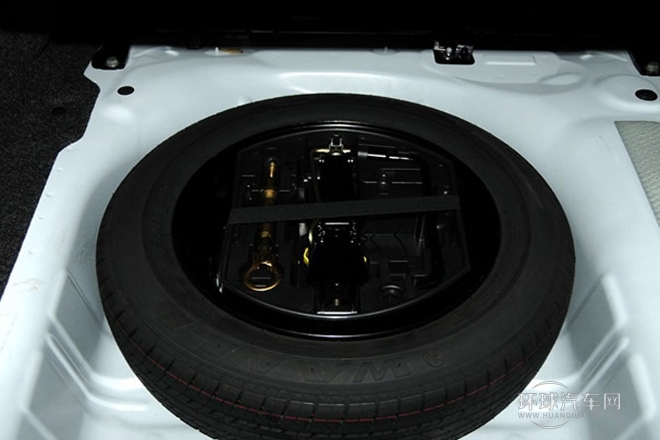 2013款 1.8L 自動勁智版