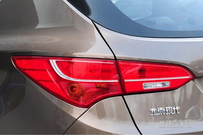 2013款 改款 2.4L 自動四驅智能型