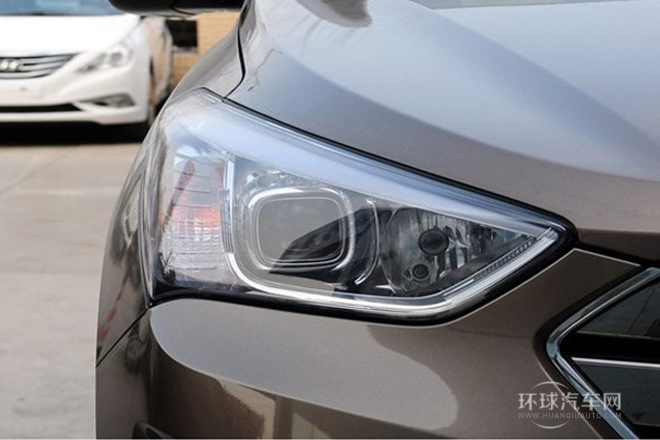 2013款 改款 2.4L 自動(dòng)四驅(qū)智能型