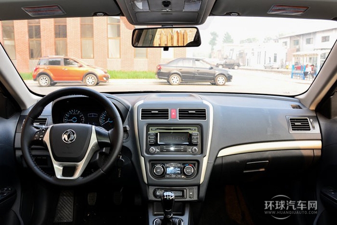 2014款 1.5L 手動豪華型