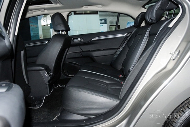 2013款 1.8L 自動勁智版