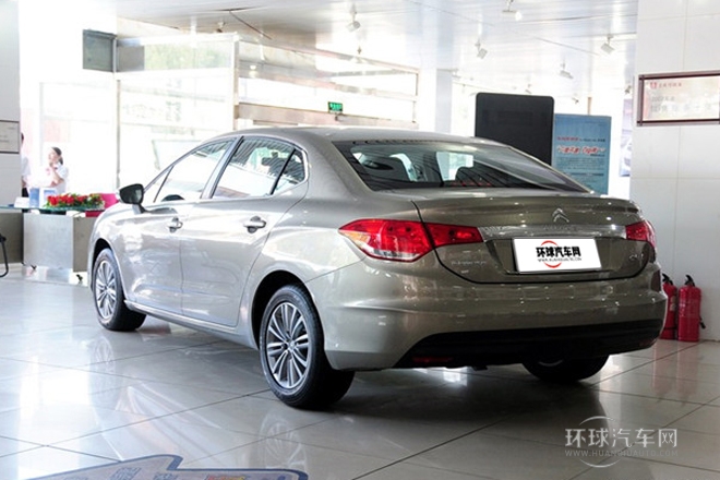 2013款 1.8L 自動勁智版