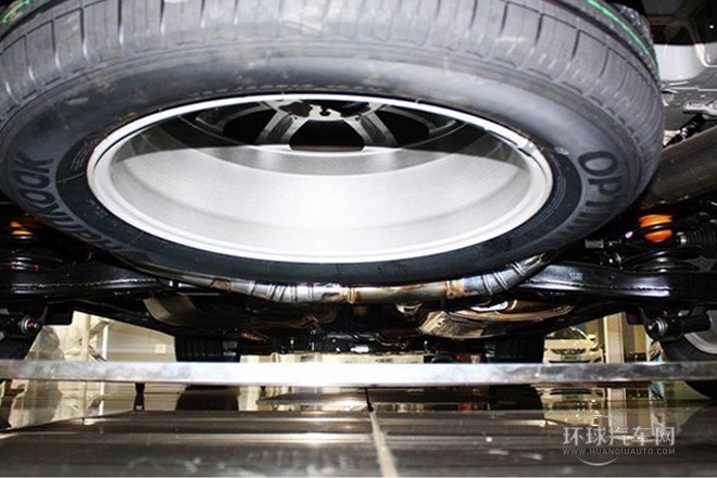 2013款 改款 2.4L 自動四驅尊貴型