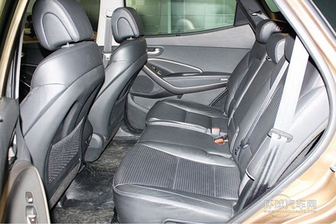 2013款 改款 2.4L 自動四驅尊貴型