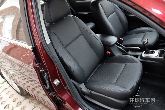 2014款 1.5L 手動尊貴型