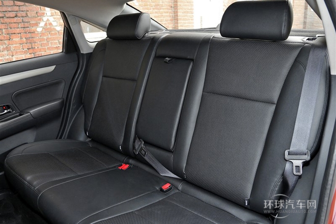 2014款 1.5L 手動尊貴型