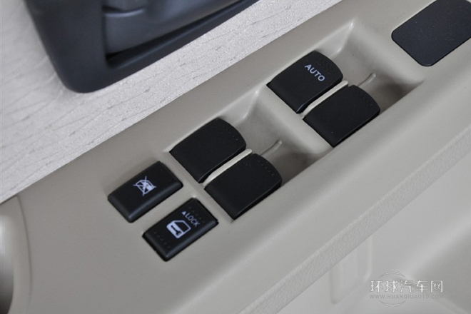 2012款 1.6L 自動實用型