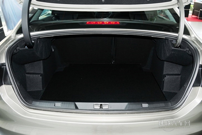 2013款 1.8L 手動勁智版