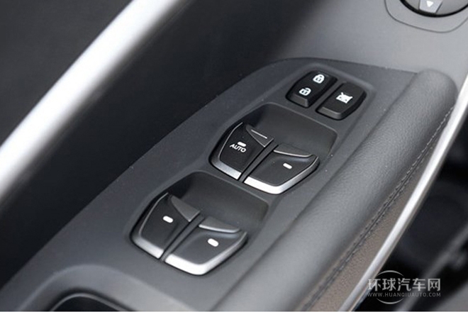 2013款 2.0T 自動兩驅(qū)時尚型