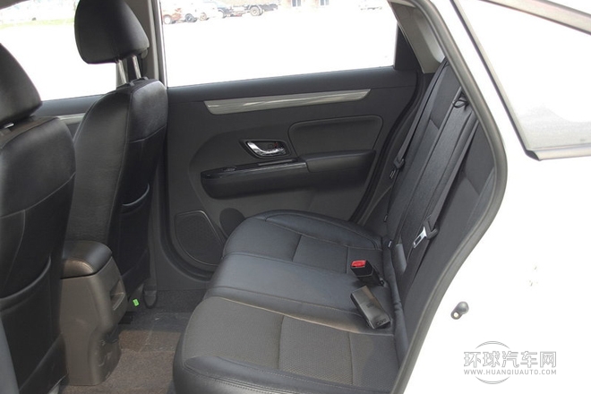 2014款 1.5L 手動(dòng)尊享型