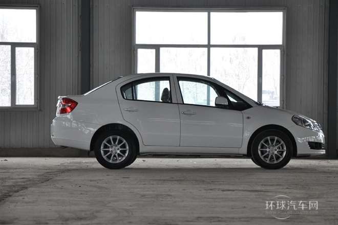 2012款 1.6L 自動實用型