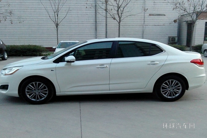 2013款 1.8L 手動(dòng)勁智版