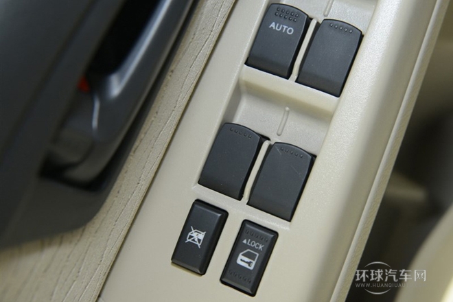 2012款 1.6L 手動舒適型