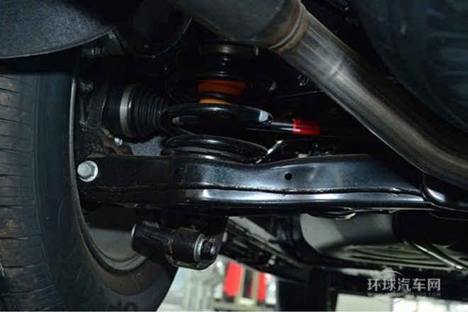 2013款 改款 2.0T 自動四驅時尚型