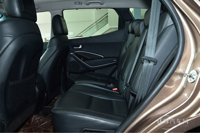 2013款 改款 2.0T 自動(dòng)四驅(qū)時(shí)尚型