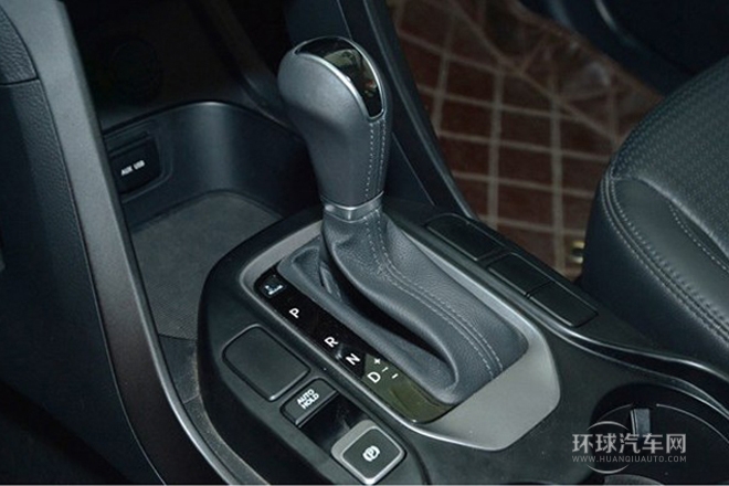 2013款 改款 2.0T 自動四驅時尚型