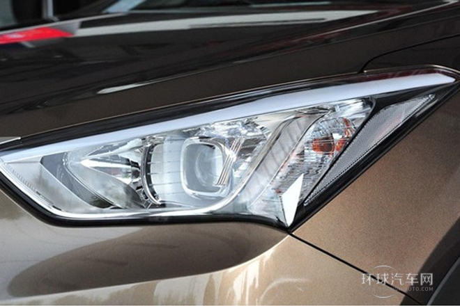 2013款 改款 2.0T 自動四驅時尚型