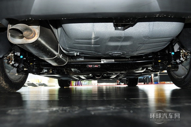 2013款 1.8L 自動勁享版