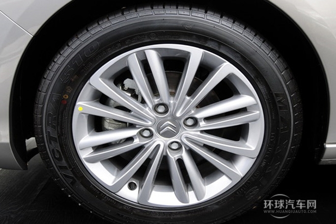 2013款 1.8L 自動勁享版