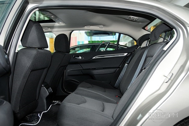 2013款 1.8L 自動勁享版