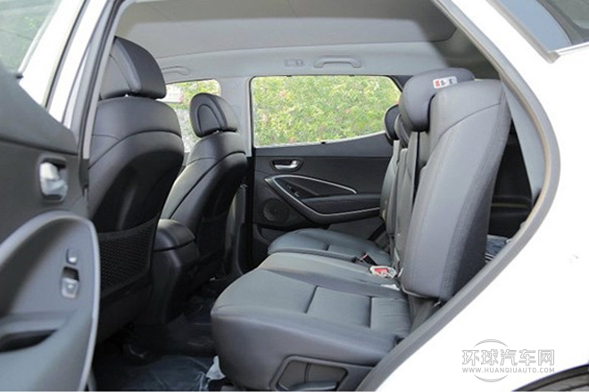 2013款 改款 2.0T 自動兩驅尊貴型