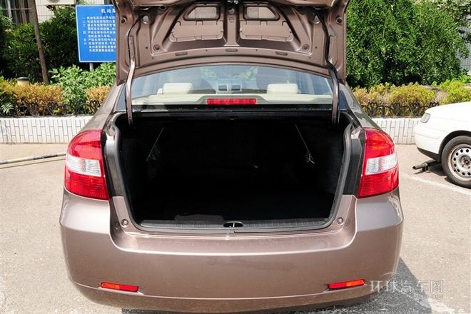 2012款 1.6L 手動實用型