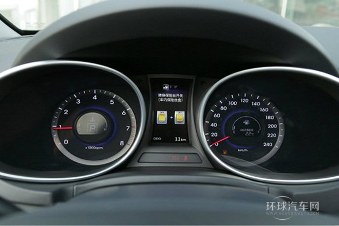 2013款 改款 2.0T 自動兩驅尊貴型