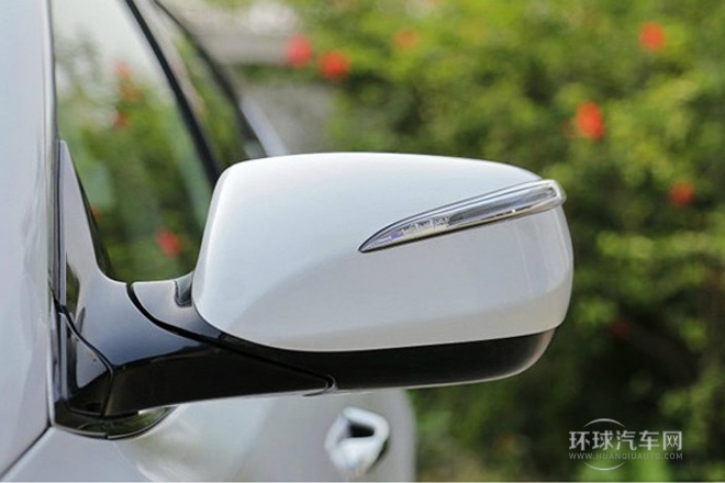 2013款 改款 2.0T 自動兩驅尊貴型