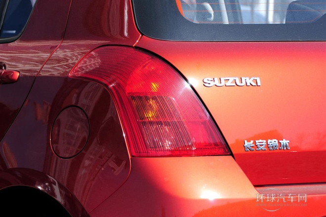 2013款 1.3L 手動超值版