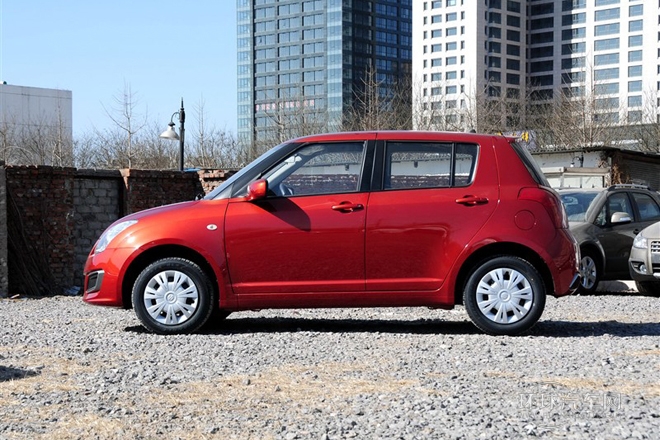 2013款 1.3L 手動超值版