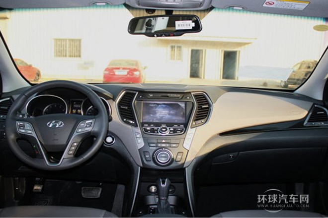 2013款 改款 2.0T 自動四驅頂級型