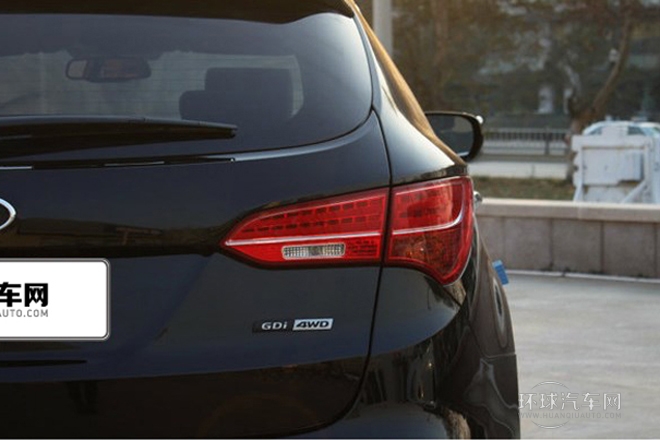 2013款 改款 2.0T 自動四驅(qū)頂級型