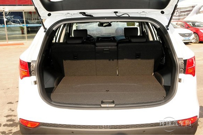 2013款 改款 2.0T 自動四驅(qū)尊貴型