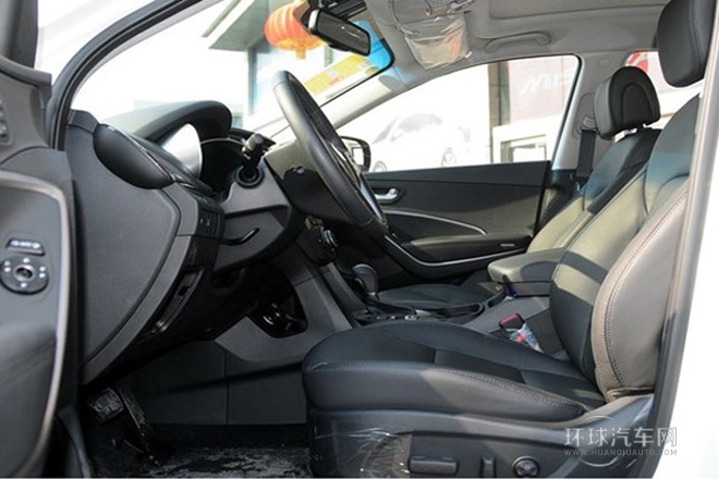 2013款 改款 2.0T 自動四驅尊貴型