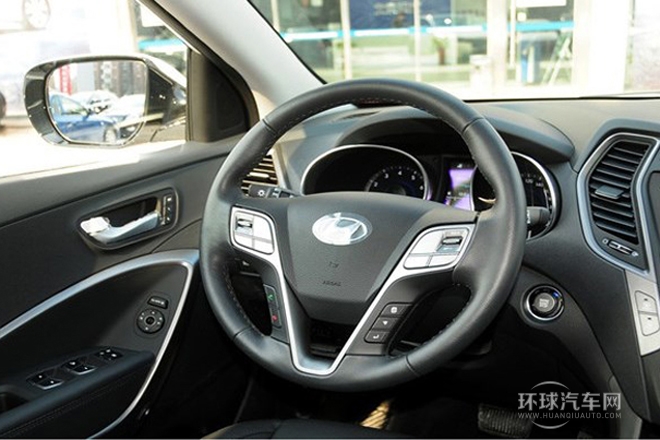 2013款 改款 2.0T 自動四驅(qū)尊貴型