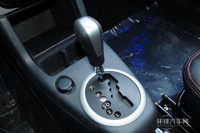 2013款 1.5L 自動20周年限量版