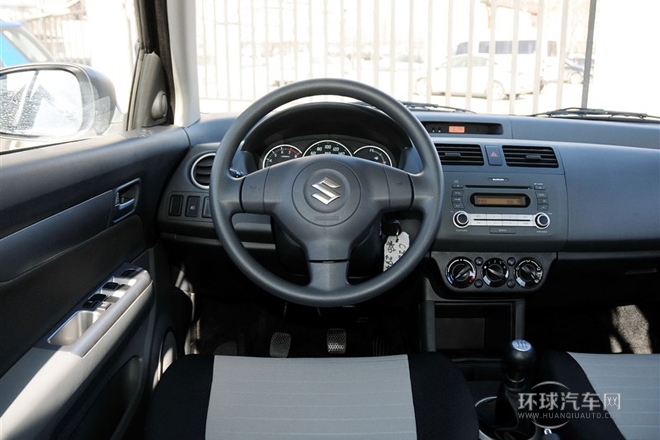 2013款 1.5L 手動標準版