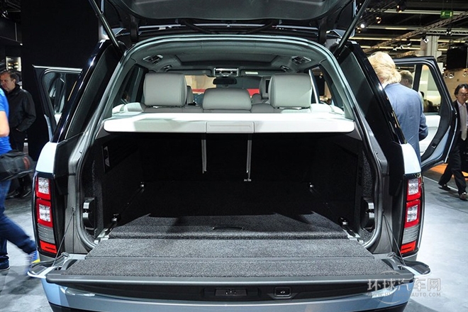 2015款 3.0 TDV6 混合動(dòng)力版