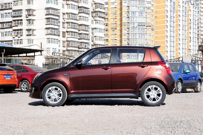 2013款 1.5L 手動標準版