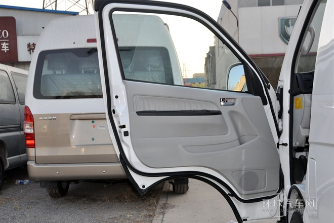 2014款 2.0L豪華型V19