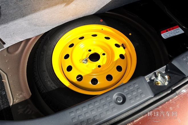 2013款 1.5L 自動(dòng)標(biāo)準(zhǔn)版