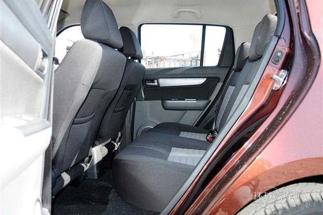 2013款 1.5L 自動(dòng)標(biāo)準(zhǔn)版